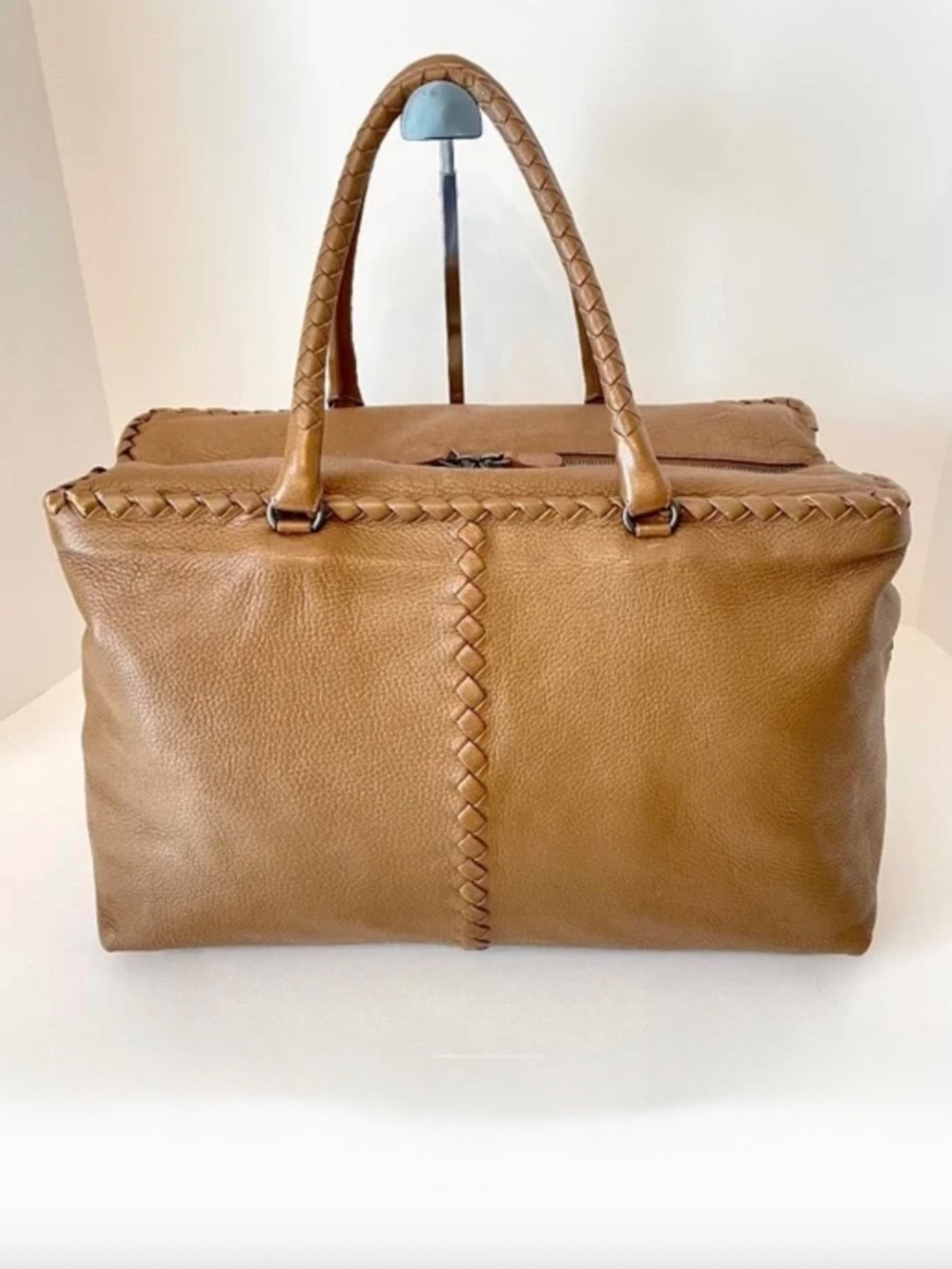 Bottega Veneta Cervo Intrecciato Detail Tan Brick Hand Bag Travel Tote Bag